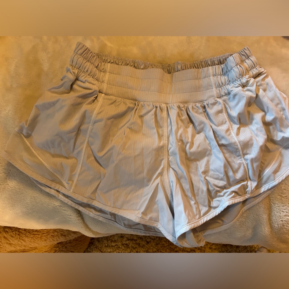 Lululemon lined hotty hot shorts 2.5